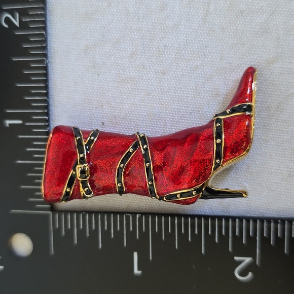 Hot! Enamel Red Stiletto Boot with Black Straps - Picture 11 of 11